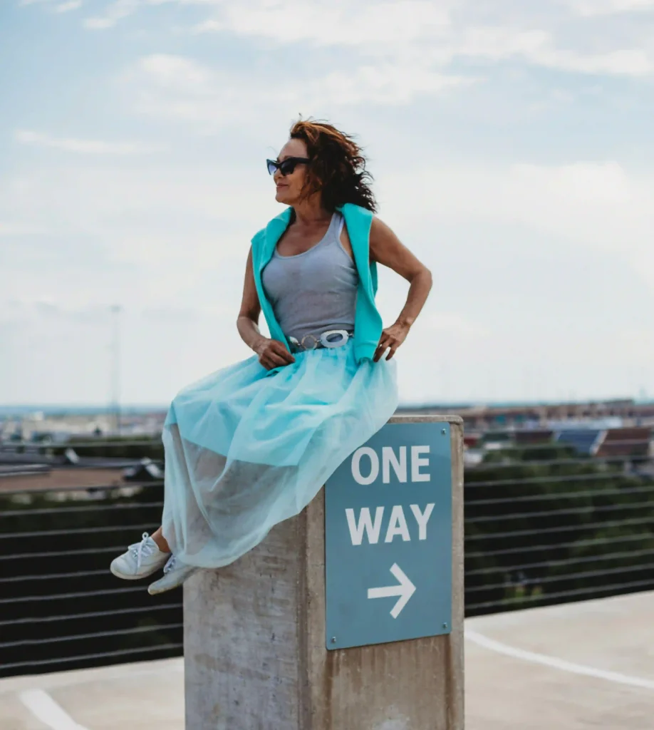 Mujer jubilada feliz